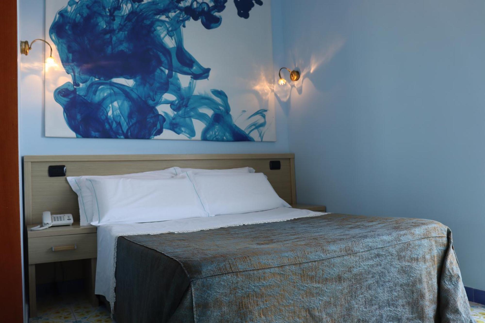 Hotel Paradiso Castellammare di Stabia Bagian luar foto